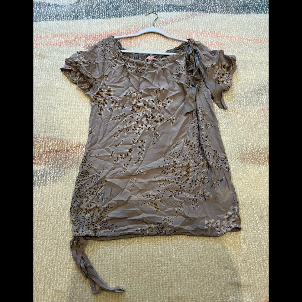 Ted baker silk top size 1 very loose fit, tie on neck and on the bottom